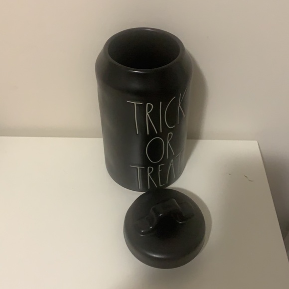 Rae Dunn - Trick or Treat Cannister - NWT - Picture 2 of 3